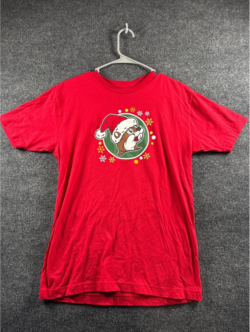 Buc-ee’s Small Christmas T-Shirt Red Believe Magic Christmas Beaver Graphic Tee